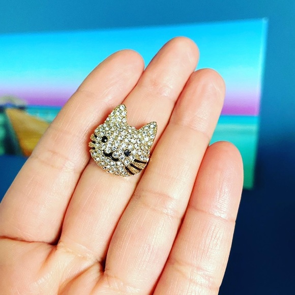 CAT LOVERS 90’s Swarovski Crystals Gold Tone Cat Face Ring Size 6 1/2” - Picture 2 of 5